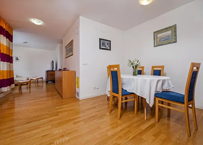 Apartment Campanile *